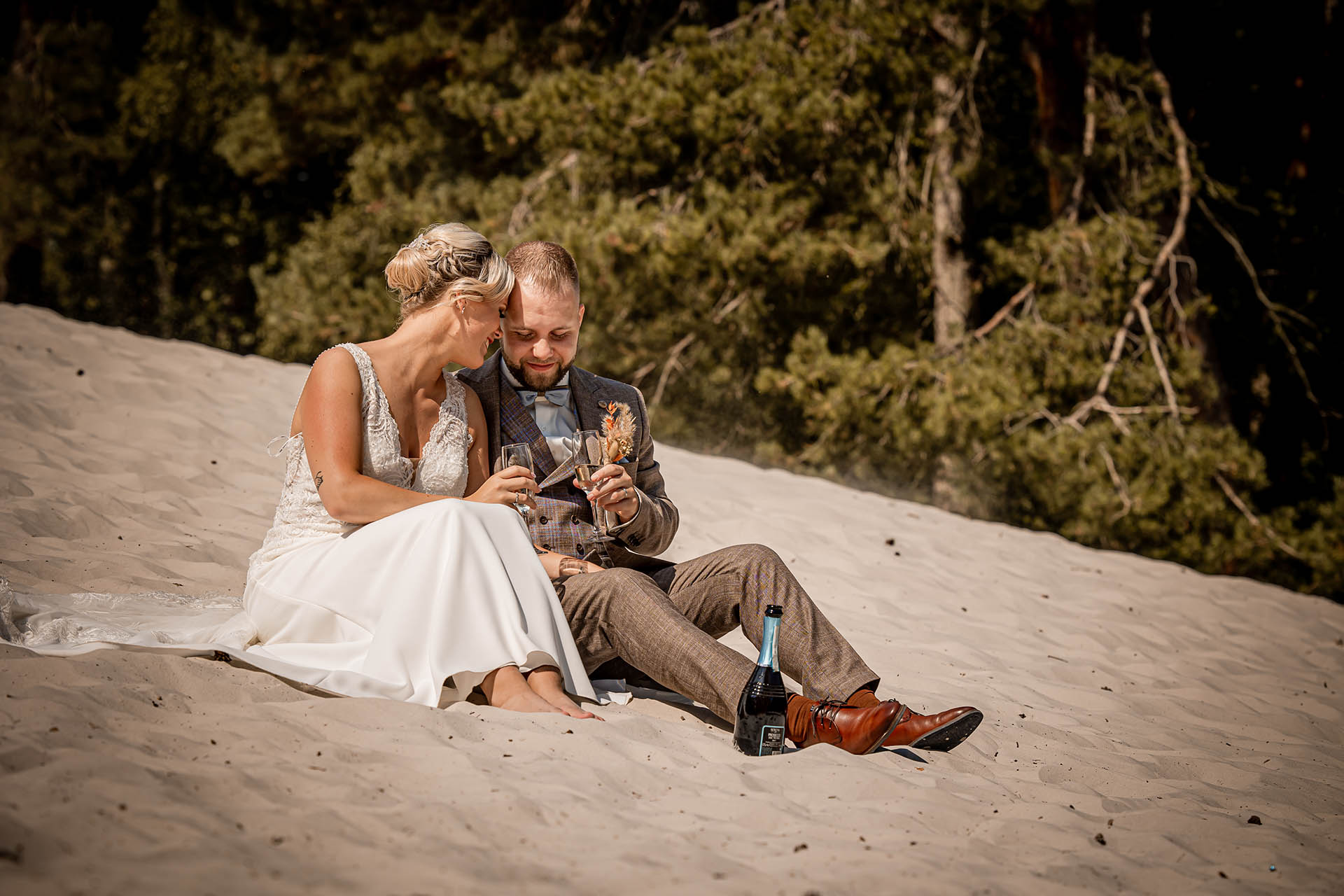 Huwelijksfotograaf Mathias en Femke Glinstering Mol