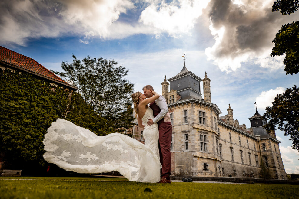 Huwelijksfotograaf Natacha en Stefan Poortgebouw Oud-Rekem