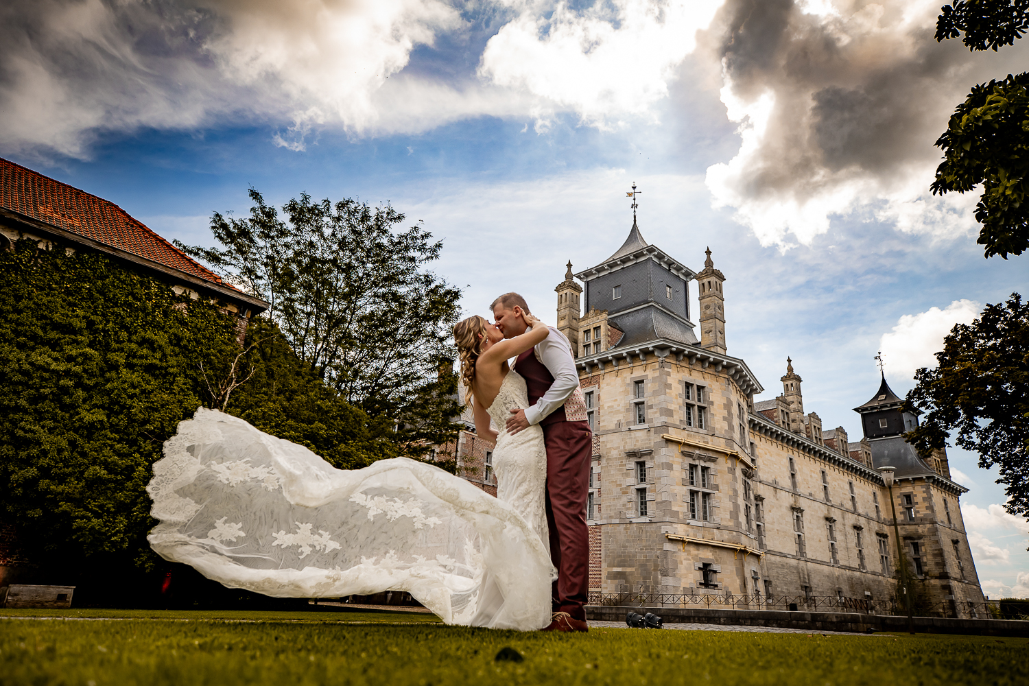 Huwelijksfotograaf Natacha en Stefan Poortgebouw Oud-Rekem